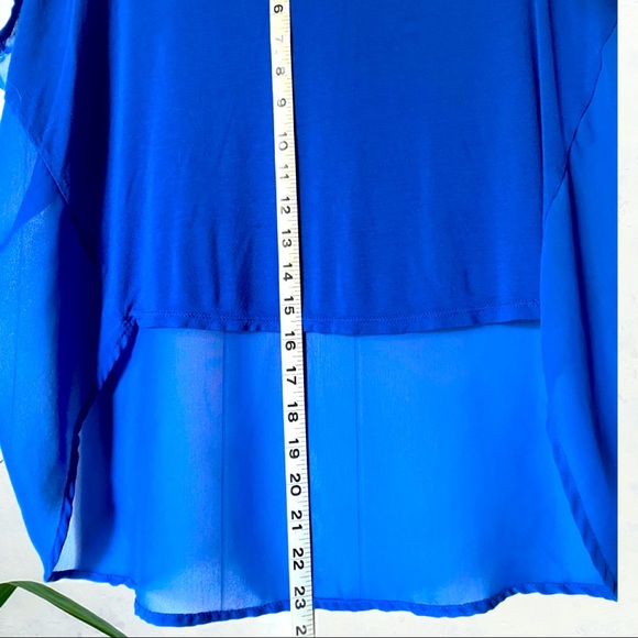 Ambiance | Asymmetrical Sheer Back Short Sleeve Top. Great Condition. - Picture 4 of 8